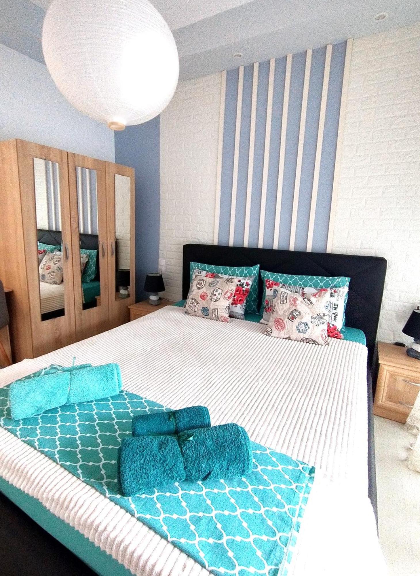 Niko'S Apartment - Beautiful Sea View Apartment ! Peraia  Bagian luar foto